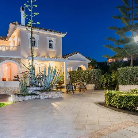 Rodami Artisan Manor Villa *